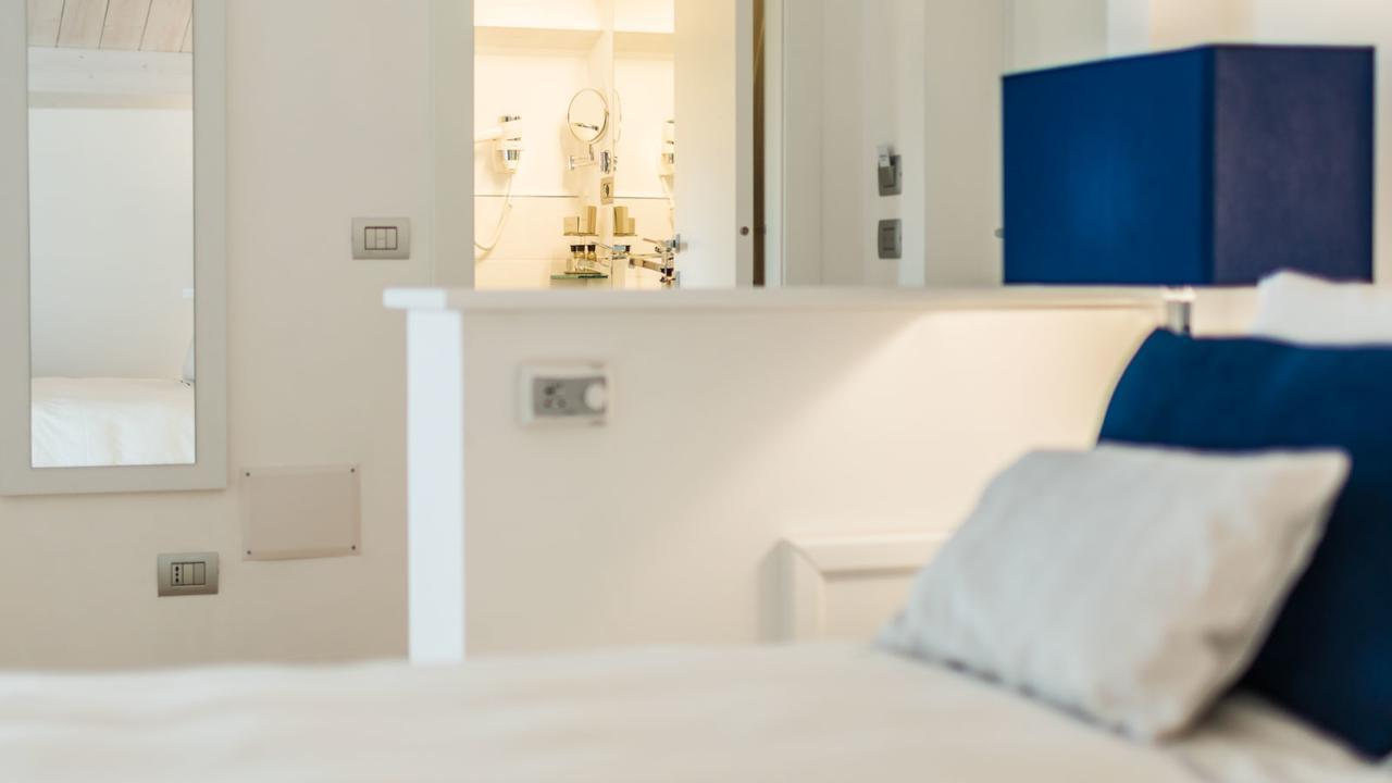 Cafe Bleu Relais Hotel Sassari Buitenkant foto